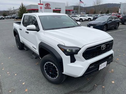 New 2025 Toyota Tacoma TRD Off-Road image 1