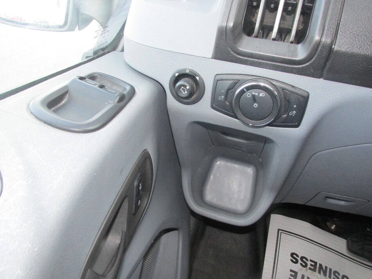 Used 2018 Ford Transit 250 148 Medium Roof RWD image 53