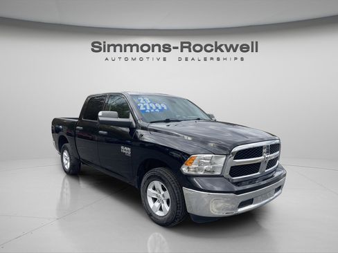 Used 2023 RAM 1500 Classic SLT w/ Trailer & Traction Group image 3