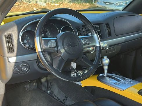 Used 2005 Chevrolet SSR w/ Preferred Equipment Group image 20