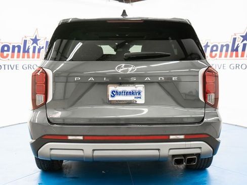 Used 2023 Hyundai Palisade SEL image 8
