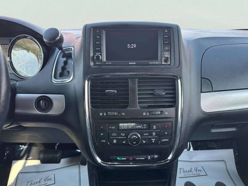 Used 2014 Dodge Grand Caravan R/T w/ Safety Sphere Group FWD image 19