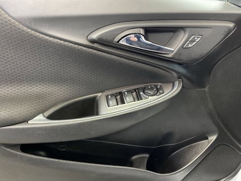 Used 2019 Chevrolet Malibu LT image 12