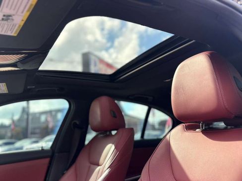 Used 2023 BMW 330i 330i w/ Driving Assistance Package image 15