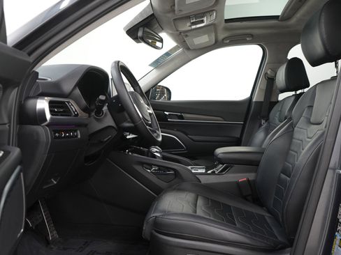 Used 2022 Kia Telluride SX w/ SX Prestige Package AWD/4WD image 25
