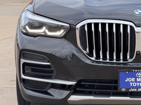 Used 2023 BMW X5 xDrive40i w/ Premium Package image 5