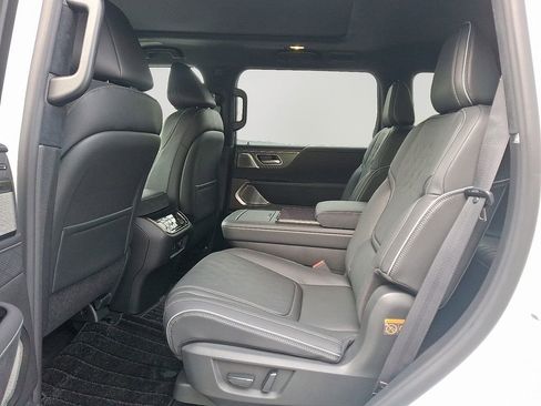 New 2026 INFINITI QX80 Autograph image 5