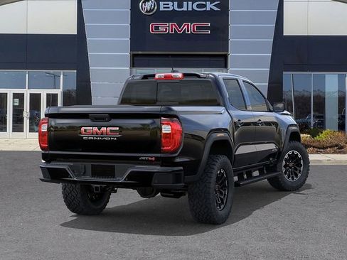 New 2026 GMC Canyon AT4 w/ AT4 Premium Package image 4