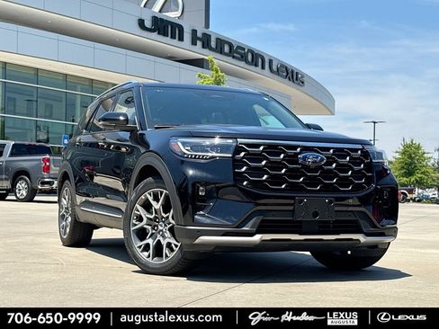Used 2025 Ford Explorer Platinum w/ Ultimate Package RWD image 1