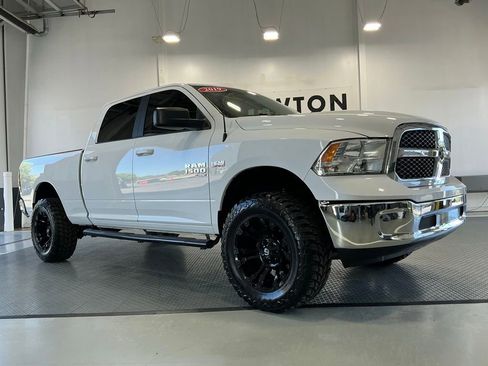 Used 2019 RAM 1500 Classic SLT AWD/4WD image 23