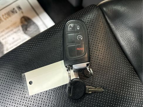 Used 2016 RAM 2500 Limited image 27