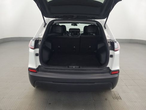 Used 2020 Jeep Cherokee Latitude Plus AWD/4WD image 29