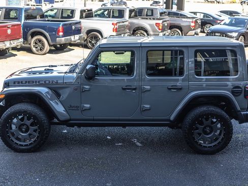 Used 2021 Jeep Wrangler Unlimited Rubicon w/ Uconnect 4C Nav & Sound Group image 12