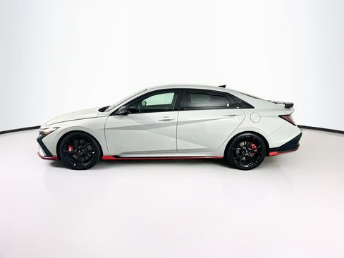 Used 2025 Hyundai Elantra N FWD image 4