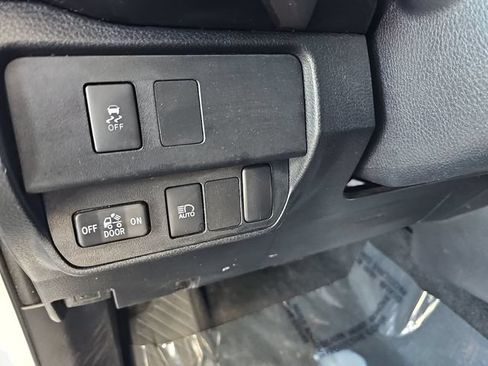 Used 2020 Toyota Tacoma SR5 RWD image 26