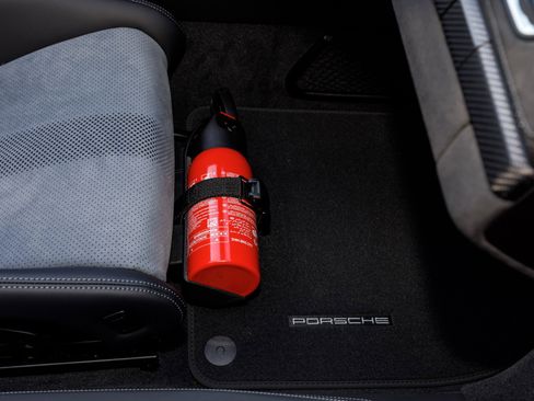 Used 2025 Porsche 718 Boxster Spyder RS image 37