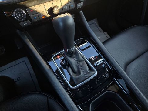 Used 2024 Jeep Compass Limited image 25