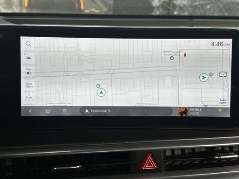 Used 2025 Kia Sorento SX image 20