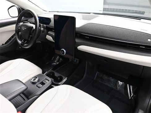 Used 2021 Ford Mustang Mach-E Premium image 18