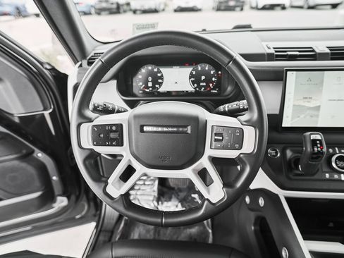 Used 2025 Land Rover Defender 110 S AWD/4WD image 22