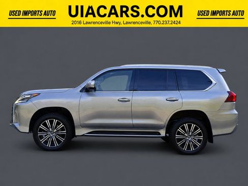 Used 2019 Lexus LX 570 4WD w/ Luxury Package image 6