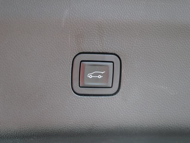 Used 2020 Buick Enclave Essence FWD image 12
