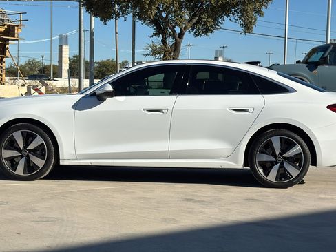 Used 2025 Audi A5 2.0T Premium w/ Convenience Package image 4