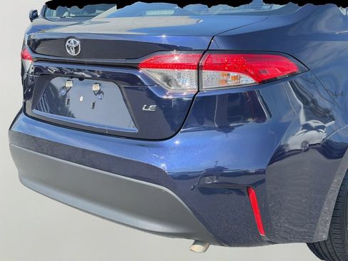 Used 2024 Toyota Corolla LE FWD image 10