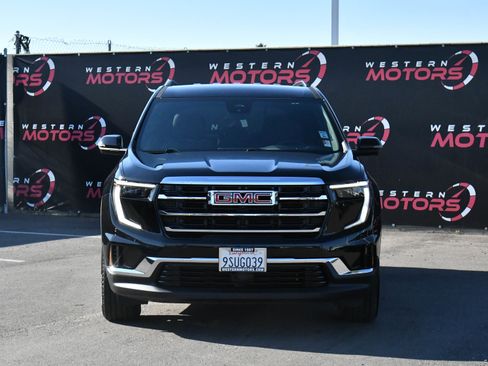 Used 2025 GMC Acadia Elevation image 2