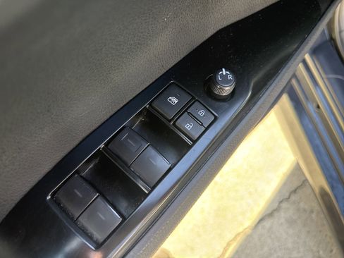 Used 2025 Toyota Camry LE image 16