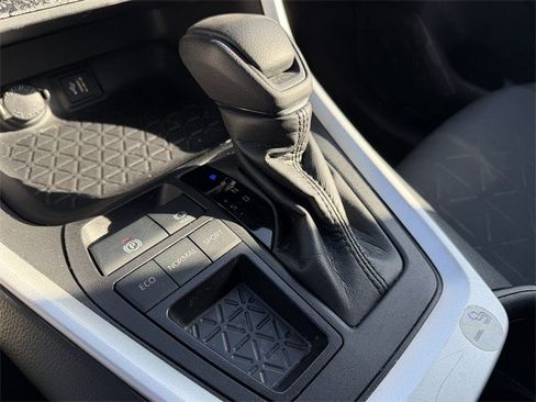 Certified 2024 Toyota RAV4 XLE image 19