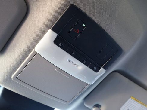 New 2025 Nissan Sentra SV image 17