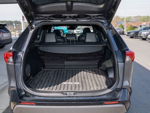 Used 2021 Toyota RAV4 XSE image 5