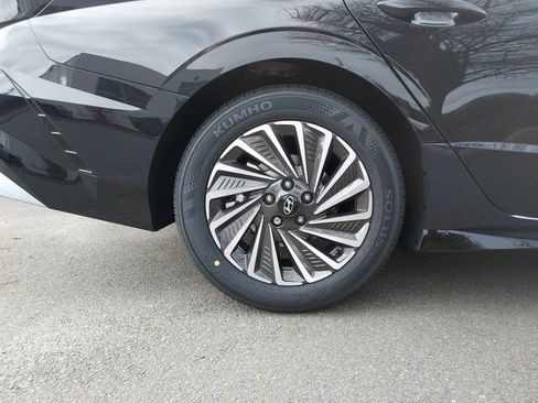 Certified 2025 Hyundai Sonata SEL image 33