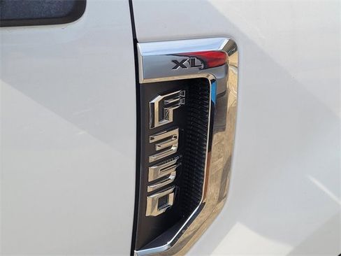 Used 2019 Ford F350 XL image 8