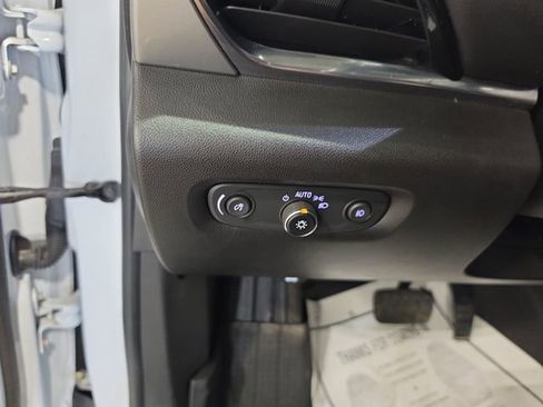 Used 2021 Chevrolet Traverse RS w/ LPO, Floor Liner Package AWD/4WD image 20