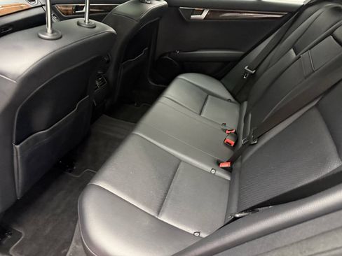 Used 2014 Mercedes-Benz C 300 4MATIC Sedan image 19