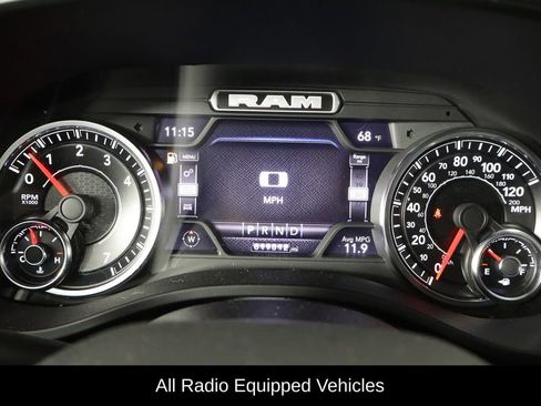 Used 2022 RAM 1500 Laramie AWD/4WD image 11