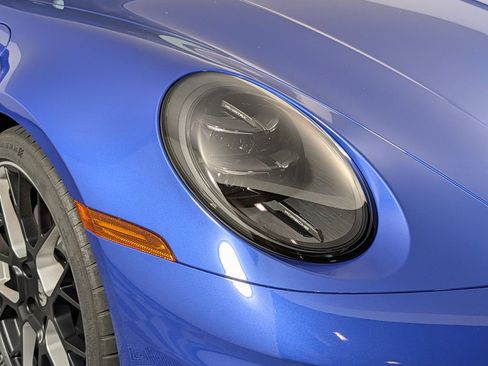 Used 2026 Porsche 911 Carrera T RWD image 15