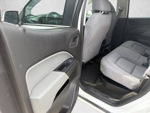 Used 2017 Chevrolet Colorado W/T w/ WT Convenience Package RWD image 16