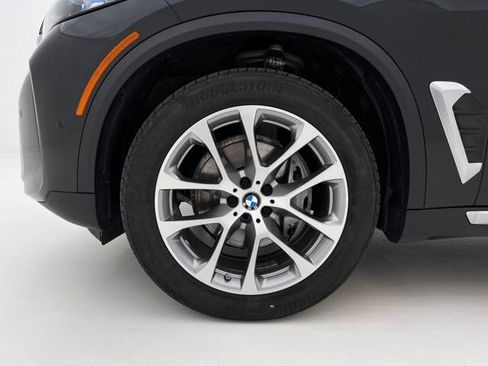 Used 2026 BMW X5 xDrive40i w/ Premium Package AWD/4WD image 29