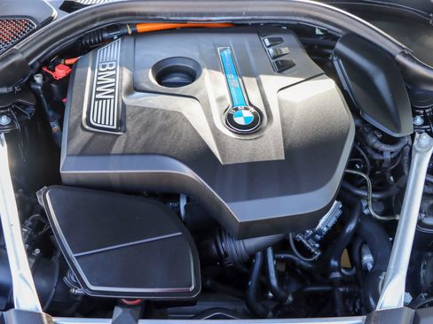Used 2018 BMW 530e image 42