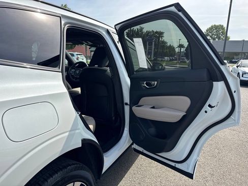 New 2026 Volvo XC60 T8 Plus w/ Climate Package AWD/4WD image 17