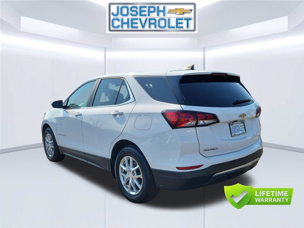 Used 2024 Chevrolet Equinox LT FWD image 4