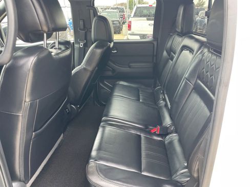 Used 2022 Nissan Frontier Pro-X w/ Pro-X Premium Package image 27