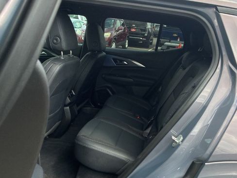 Used 2025 Chevrolet Equinox EV LT w/ Convenience Package AWD/4WD image 17
