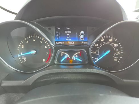Used 2018 Ford Escape SE w/ SE Sport Appearance Package FWD image 36