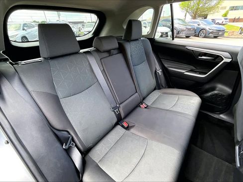 Used 2024 Toyota RAV4 XLE image 18