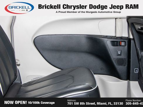 Used 2022 Chrysler Pacifica Limited image 12