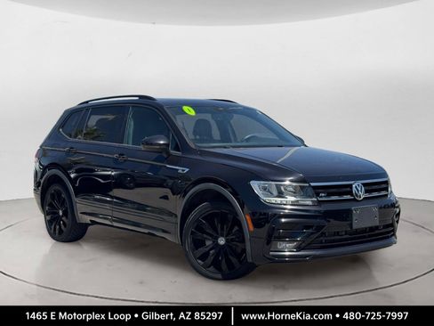 Used 2020 Volkswagen Tiguan SE R-Line FWD image 1
